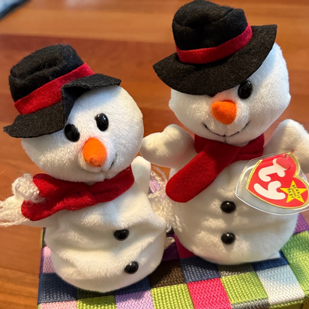 Ty Beanie Baby Snowball Snowman with Red Scarf